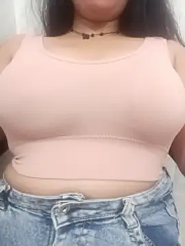 cute-mahek online show from April 13, 6:46 pm