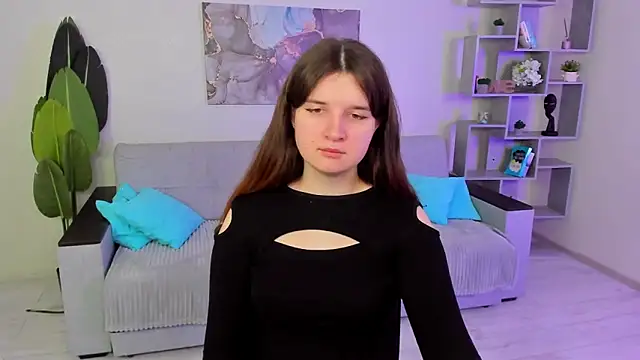 BonneyLove online show from March 17, 2:45 pm