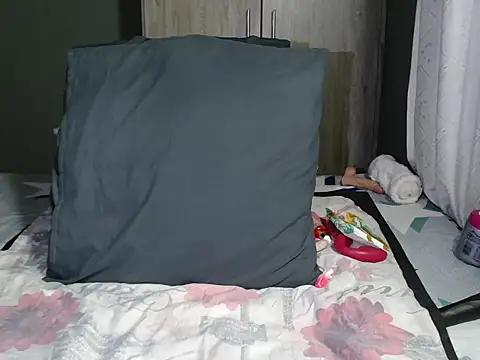 WetwetPussy31 online show from July 15, 4:07 am