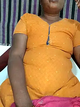 Snapshot of Indiandolly23 chatting on March 1, 6:11 pm Indiandolly23 online show from March 1, 6:11 pm