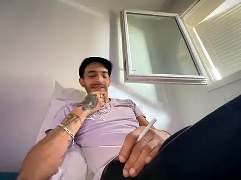 Rebeu313 online show from November 12, 10:26 am