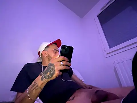 Rebeu313 online show from November 25, 11:05 pm