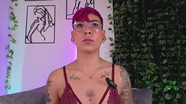 MiaMorgan  online show from January 16, 1:48 pm