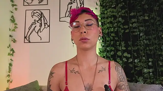 MiaMorgan  online show from February 17, 2:13 pm