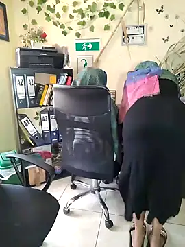 Snapshot of NAJWA-ARAB chatting on December 19, 2:35 pm NAJWA-ARAB online show from December 19, 2:35 pm