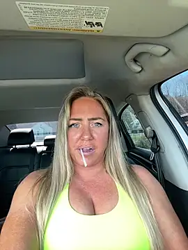 sunshinekisses online show from May 4, 7:32 pm