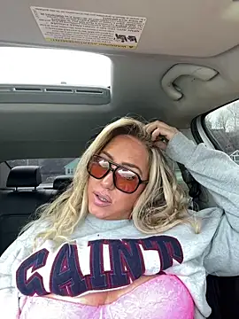 sunshinekisses online show from May 12, 6:49 pm