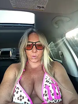 sunshinekisses online show from May 24, 11:43 pm