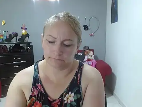 Snapshot of emperabigbootybigass chatting on February 12, 6:51 pm emperabigbootybigass online show from February 12, 6:51 pm