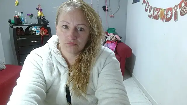 Snapshot of emperabigbootybigass chatting on February 28, 6:41 pm emperabigbootybigass online show from February 28, 6:41 pm
