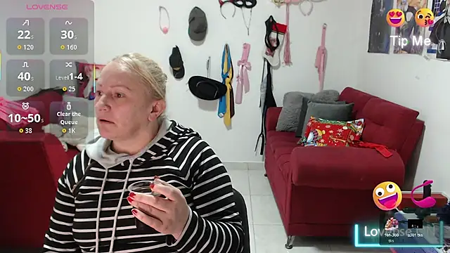 emperabigbootybigass online show from December 2, 12:32 pm