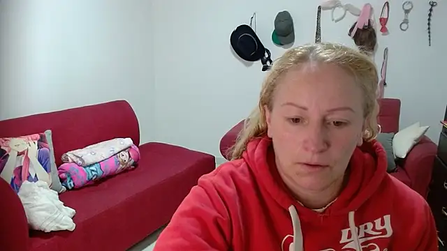 emperabigbootybigass online show from March 9, 12:42 pm