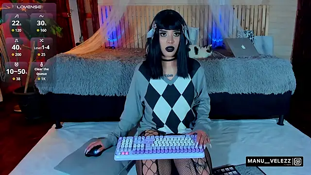 Manu Velez online show from November 27, 6:04 am