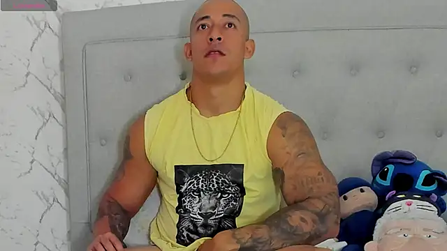 Snapshot of luigiferrara chatting on May 12, 8:50 pm luigiferrara online show from May 12, 8:50 pm