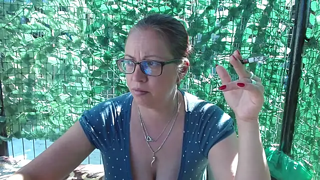 LadyHellene online show from May 26, 7:04 am