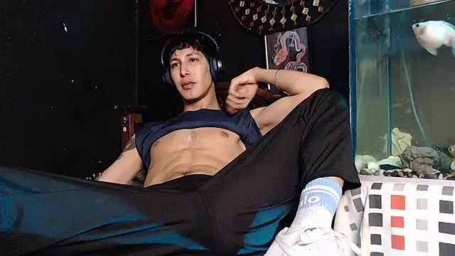 Godly huan online show from May 22, 4:41 am