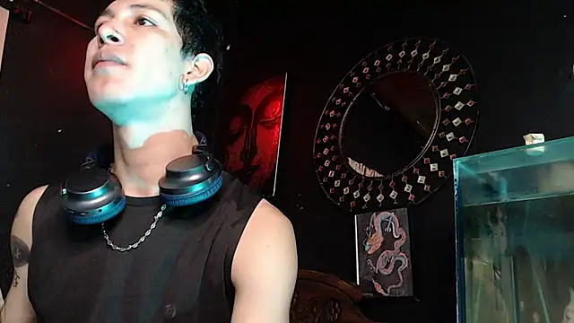 Godly huan online show from May 23, 12:49 am
