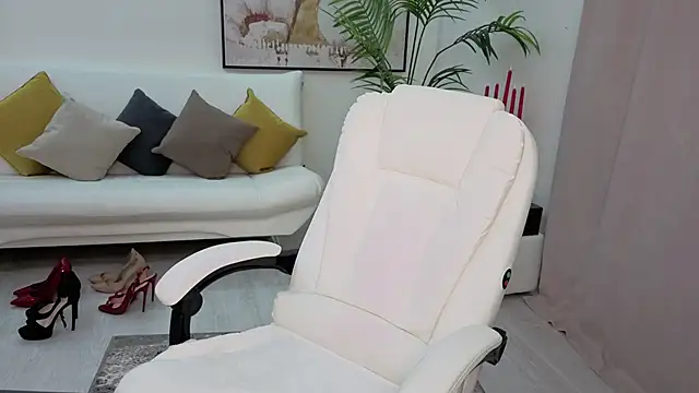 Beylly online show from January 18, 4:00 pm