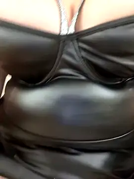 Snapshot of Mature_hot_mom chatting on October 21, 10:21 pm Mature hot mom online show from October 21, 10:21 pm