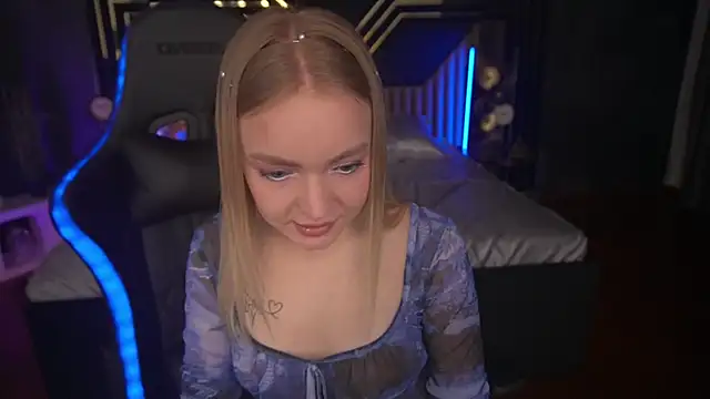 EmilySunshineS online show from March 22, 9:31 pm