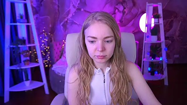 EmilySunshineS online show from February 11, 7:24 am