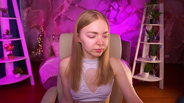 EmilySunshineS online show from March 1, 7:10 am