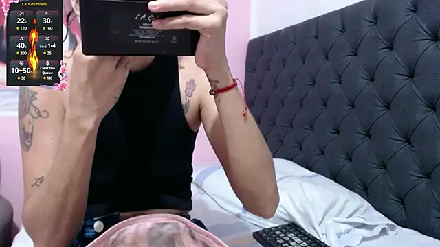Snapshot of _candy_jade_ chatting on February 5, 11:44 am candy jade online show from February 5, 11:44 am