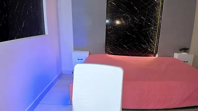 Snapshot of ScarlettWet9 chatting on March 21, 7:00 am ScarlettWet9 online show from March 21, 7:00 am