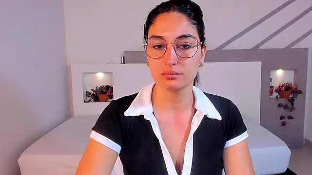 Snapshot of ScarlettWet9 chatting on November 3, 11:33 am ScarlettWet9 online show from November 3, 11:33 am