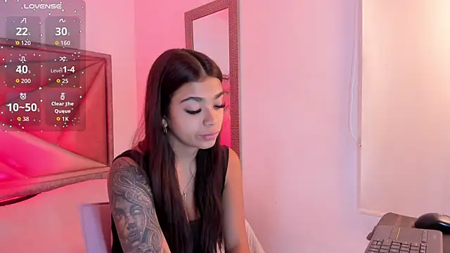 GiaFu online show from December 14, 6:12 pm