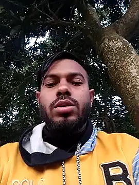 Snapshot of arafat_mia chatting on February 7, 1:09 am arafat mia online show from February 7, 1:09 am