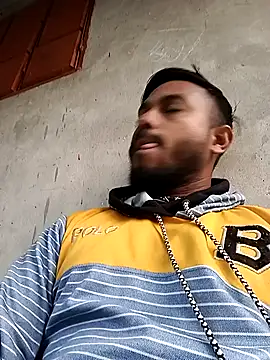 Snapshot of arafat_mia chatting on February 8, 12:58 am arafat mia online show from February 8, 12:58 am