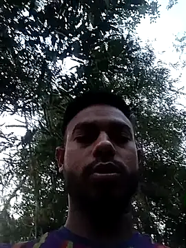 Snapshot of arafat_mia chatting on March 21, 12:04 am arafat mia online show from March 21, 12:04 am