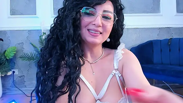 anissia teaser online show from February 8, 8:20 am