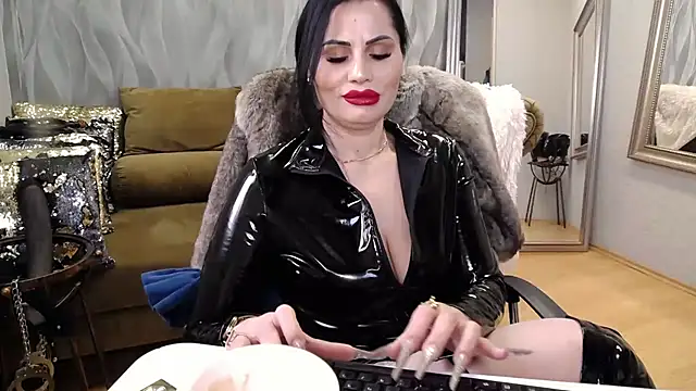 Sara Poison online show from March 21, 8:19 am