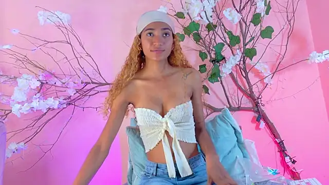 Charlotte Love10 online show from March 29, 8:53 pm