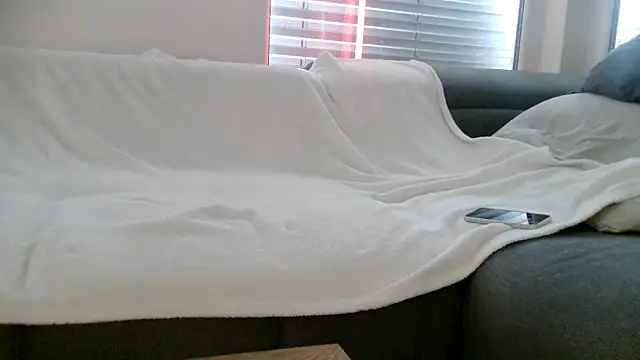 Snapshot of WilloGirl chatting on May 30, 4:26 pm WilloGirl online show from May 30, 4:26 pm