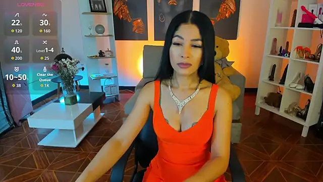 Snapshot of saralife chatting on February 17, 11:07 am saralife online show from February 17, 11:07 am