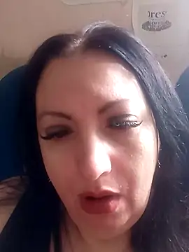 Veronica-Celie online show from June 1, 7:43 am