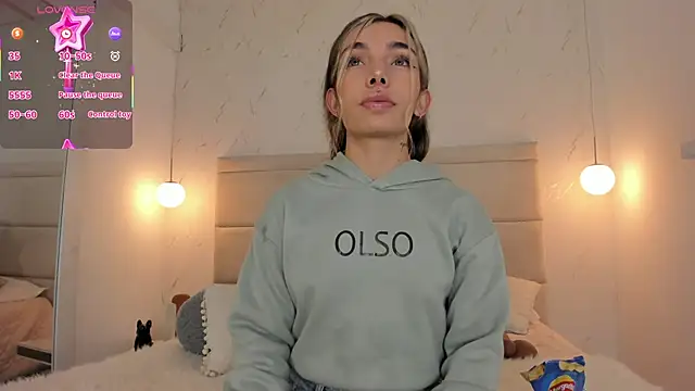 Mollymoon1 online show from November 23, 8:08 pm