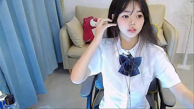 Snapshot of mango-a chatting on January 6, 9:41 am mango-a online show from January 6, 9:41 am