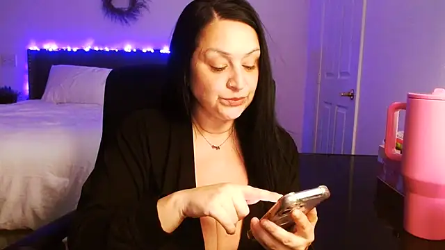 Snapshot of AlyssiaAmoreXO chatting on July 31, 9:14 pm AlyssiaAmoreXO online show from July 31, 9:14 pm