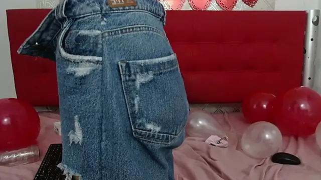 Celestial Queen  online show from February 14, 6:51 pm