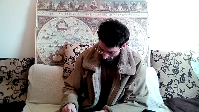 Snapshot of casualtimepassenger chatting on March 9, 7:01 am casualtimepassenger online show from March 9, 7:01 am