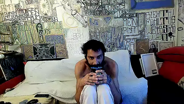 Snapshot of casualtimepassenger chatting on July 5, 3:13 am casualtimepassenger online show from July 5, 3:13 am