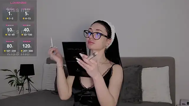 AllisonSky online show from January 13, 11:15 am