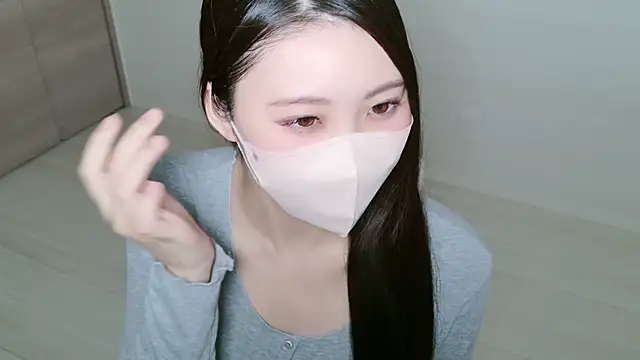 yuki room online show from February 5, 12:10 pm