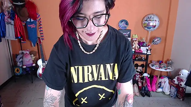 Snapshot of MissMiia2 chatting on January 15, 3:18 pm MissMiia2 online show from January 15, 3:18 pm