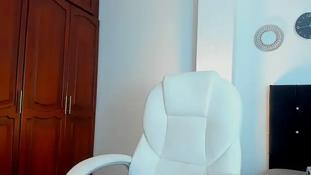 kathyajhonss online show from February 22, 9:02 pm