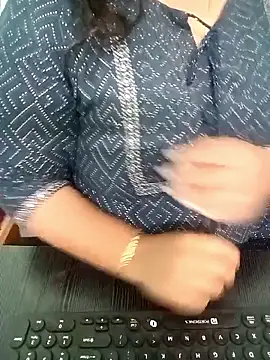 Snapshot of your-sameera chatting on January 17, 6:29 am your-sameera online show from January 17, 6:29 am